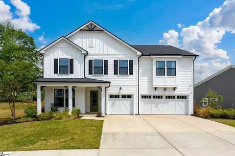 517 Tallman Dr, Fountain Inn, SC 29644