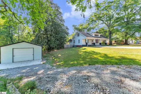 400 King St, Easley, SC 29640