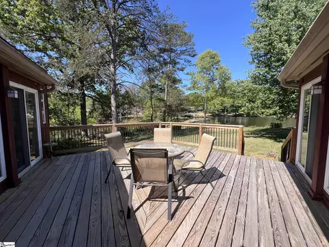 Exterior - 109 Buckingham Rd, Easley, SC 29640 photo 5 of 7