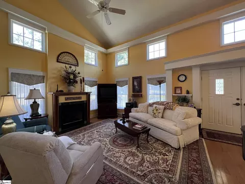 Living - 109 Buckingham Rd, Easley, SC 29640 photo 1 of 2