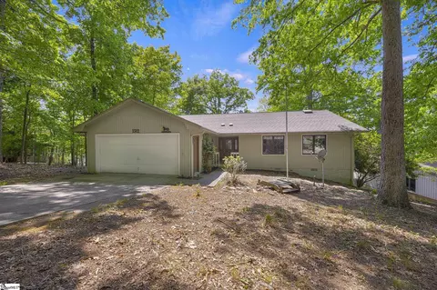 1312 S Arrowhead Dr, Westminster, SC 29693