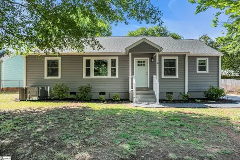 9 Callahan Ave, Greenville, SC 29617
