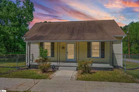 205 Kay St, Honea Path, SC 29654