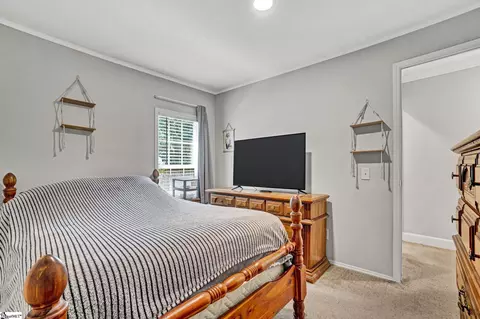 Bedroom - 121 Pendleton Woods Cir, Central, SC 29630 photo 7 of 7