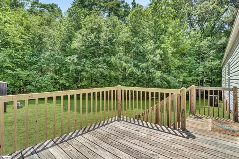 Exterior - 121 Pendleton Woods Cir, Central, SC 29630 photo 9 of 10