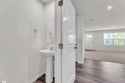 Entry Way - 430 Edenvale Dr, Greer, SC 29651 photo 2 of 3