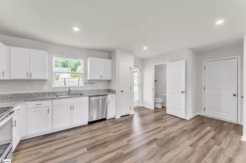 Entry Way - 430 Edenvale Dr, Greer, SC 29651 photo 1 of 3
