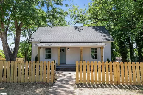 1 9th St, Greenville, SC 29611