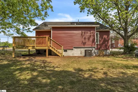 Exterior - 706 S 5th St, Easley, SC 29640 photo 2 of 2