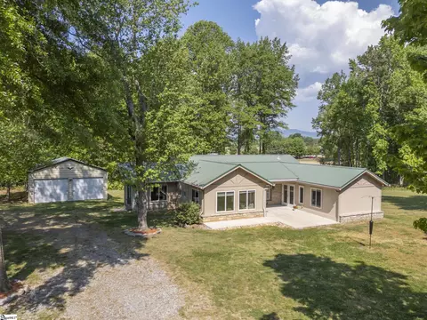 183-185 Rubin Thorne Rd, Campobello, SC 29322