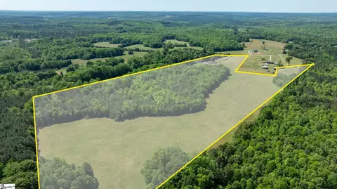 767 Gowdeysville Rd, Gaffney, SC 29340