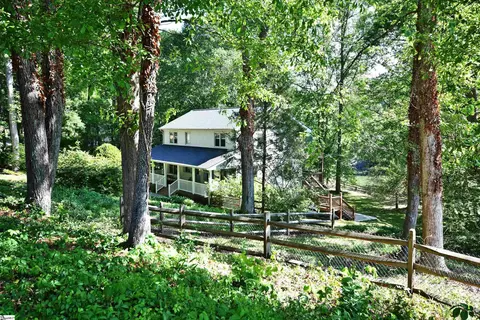 215 Riverside Dr, Piedmont, SC 29673
