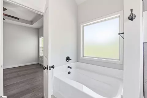 Bath - 31 Caperton Way, Greer, SC 29651 photo 3 of 3
