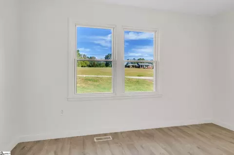 Bedroom - 2020 Bolt Dr, Anderson, SC 29621 photo 4 of 7