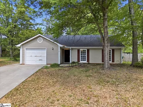 23 Chinaberry Ln, Simpsonville, SC 29680