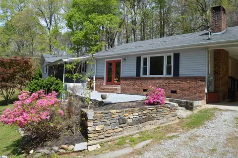 191 Flat Rock Hill Rd, Tryon, NC 28782
