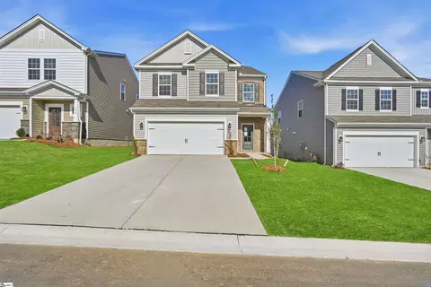 142 Farmwell Dr, Woodruff, SC 29388