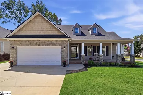 102 Teakwood Ct, Boiling Springs, SC 29316