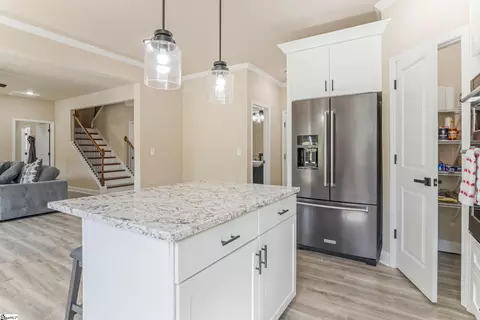 Kitchen - 140 Lauden Dr, Moore, SC 29369 photo 3 of 5