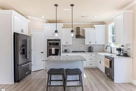Kitchen - 140 Lauden Dr, Moore, SC 29369 photo 1 of 5