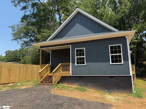 119 Wolf King Way, Woodruff, SC 29388