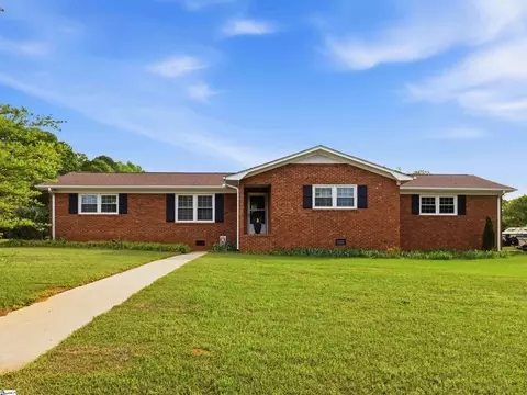 111 Merri Ln, Easley, SC 29642
