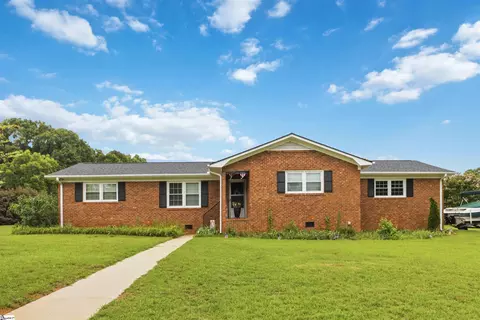 111 Merri Ln, Easley, SC 29642