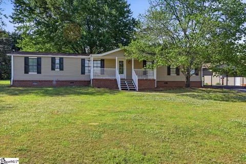554 Berry Shoals Rd, Duncan, SC 29334