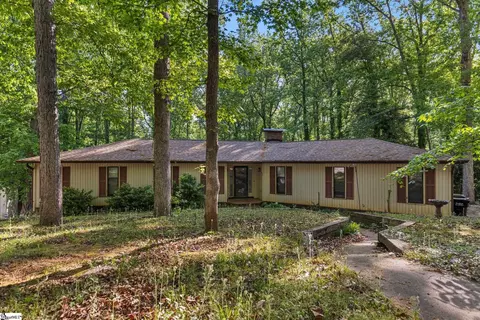 707 N Almond Dr, Simpsonville, SC 29681