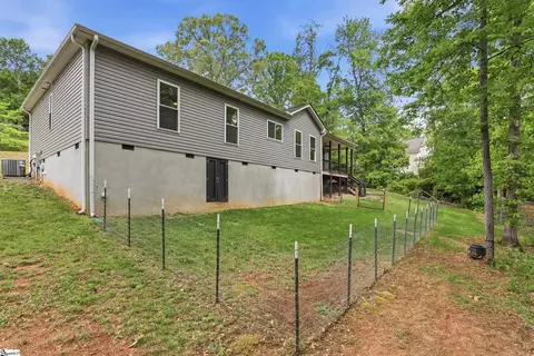 Exterior - 119 Mill Pond Rd, Easley, SC 29642 photo 6 of 7