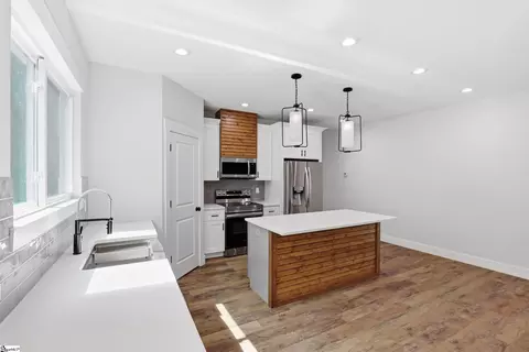 Kitchen - 119 Mill Pond Rd, Easley, SC 29642 photo 2 of 2
