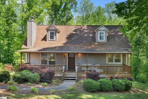 592 Kay Dr, Easley, SC 29640