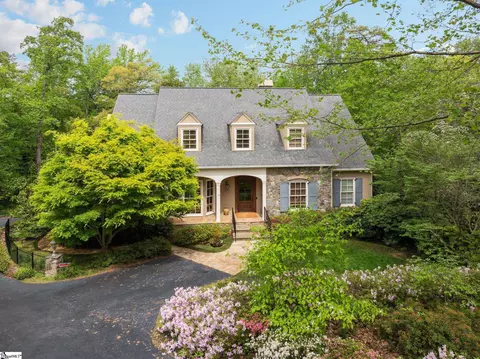 13 Country Club Dr, Greenville, SC 29605