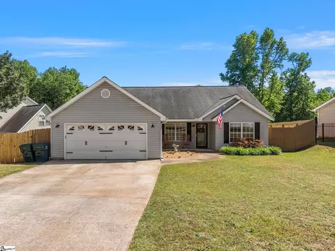 422 Lily Pond Ln, Taylors, SC 29687
