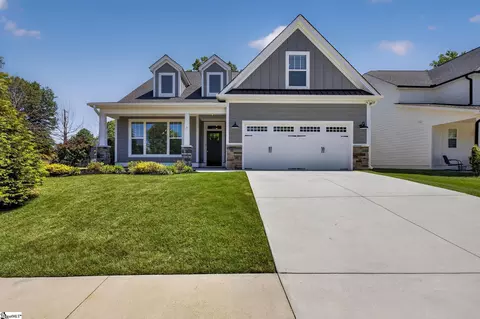 3 Clyburn Ln, Taylors, SC 29687