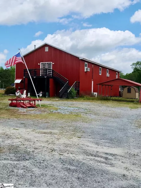411 Bradley Dill Rd, Campobello, SC 29322