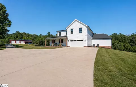 2196 Stewart Dairy Rd, Fountain Inn, SC 29644