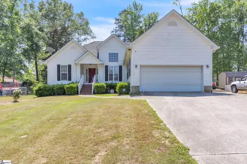 103 Pinebark Ln, Greenwood, SC 29649