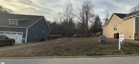 174 Page Creek Blvd, Landrum, SC 29356
