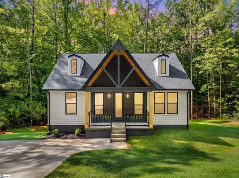 11 Lee Haven Ct, Greenville, SC 29611