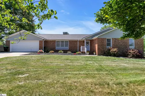 20 Cannon Cir, Greenville, SC 29607