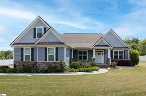 2143 Edwards Lake Rd, Greer, SC 29651