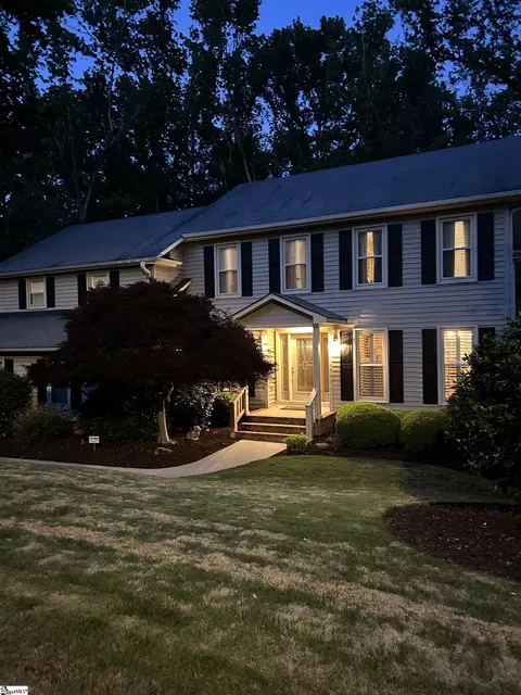 715 N Almond Dr, Simpsonville, SC 29681