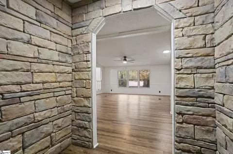 100 Epps Rd, Belton, SC 29627 photo 5