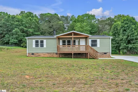 423 Valleybrook Ln, Greer, SC 29651