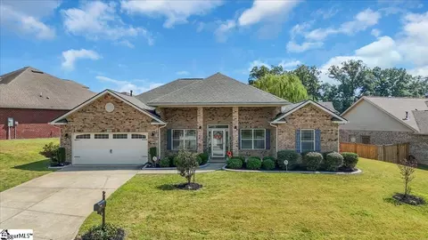 31 Sampit Dr, Simpsonville, SC 29681