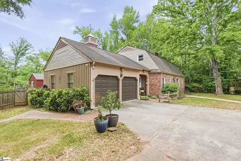 Exterior - 2804 Echo Trl, Anderson, SC 29621 photo 2 of 14
