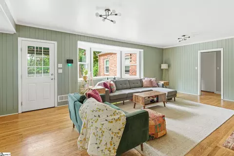 Living - 2804 Echo Trl, Anderson, SC 29621 photo 1 of 2