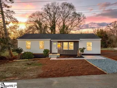 107 Cottage St, Lyman, SC 29365