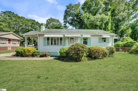 8 New St, Greenville, SC 29611